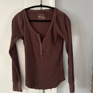 Aerie Real Good Ribbed Henley – Brown, Size M (NWT)